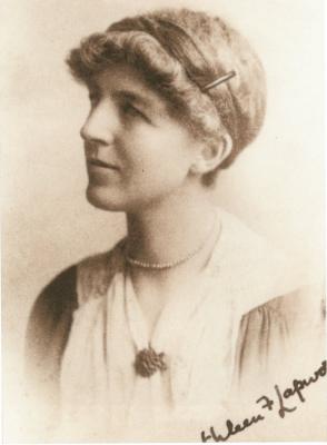 Kathleen Lapworth 1911